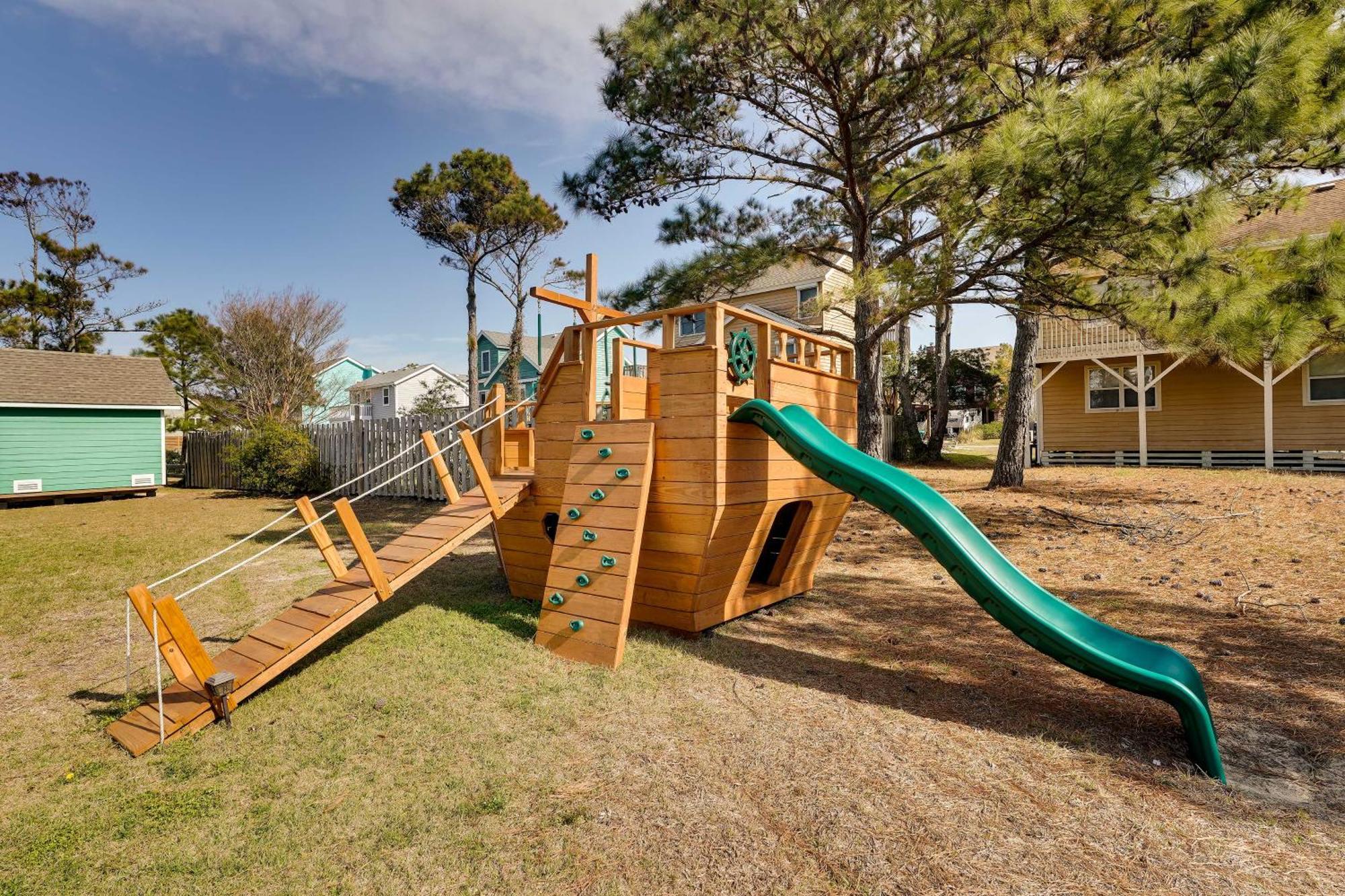 Dunn Dreamin Hot Tub, Pirate Fort, And Fire Pit! Nags Head Bagian luar foto