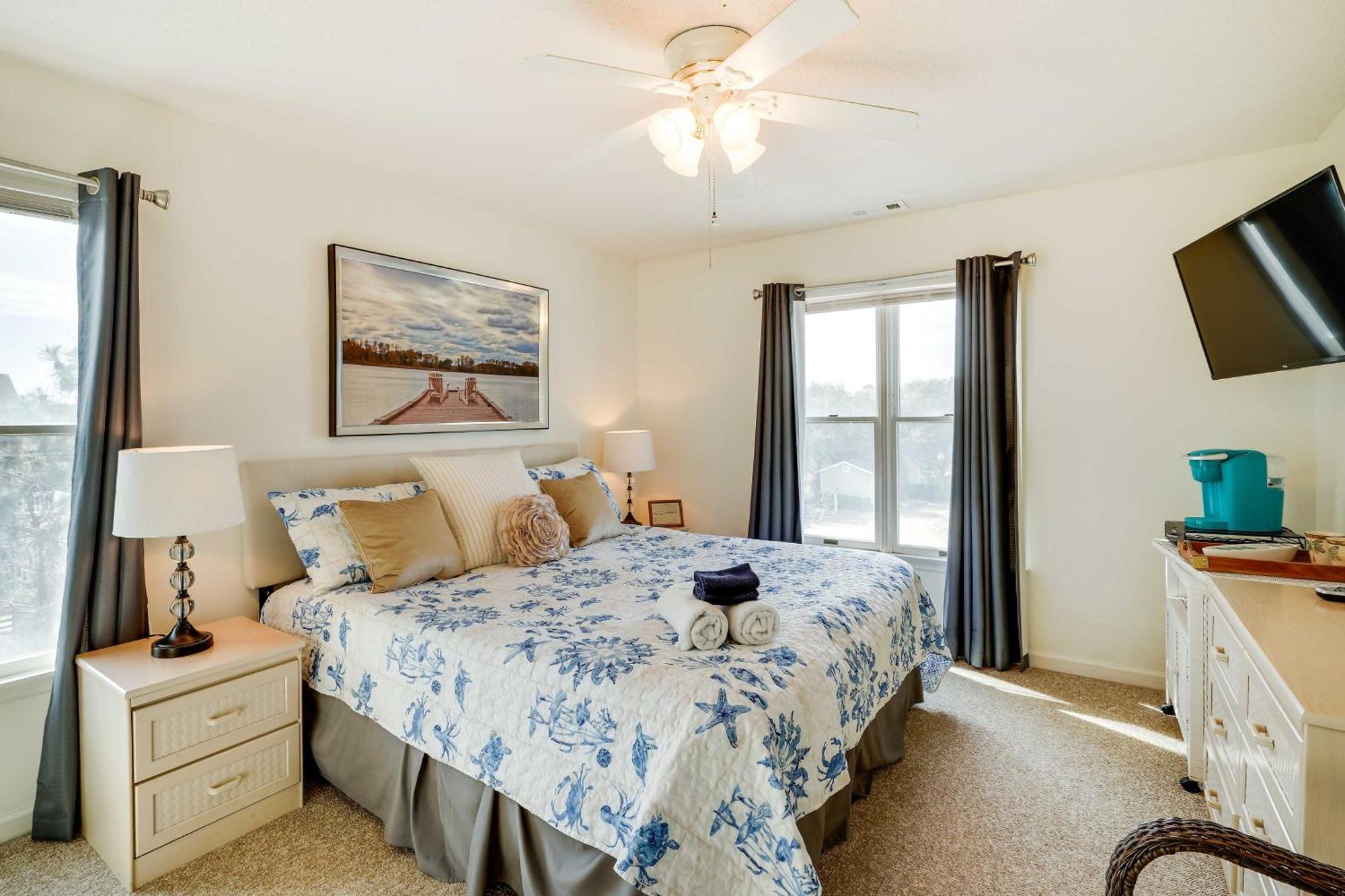 Dunn Dreamin Hot Tub, Pirate Fort, And Fire Pit! Nags Head Bagian luar foto